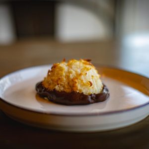 MACAROON, CHOCOLATE