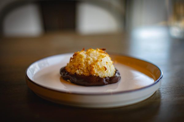 MACAROON, CHOCOLATE